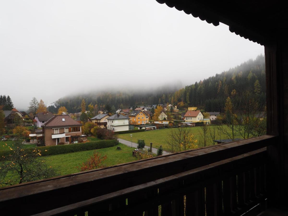 Gasthof Zum Gruenen Specht Oberzeiring Exteriör bild