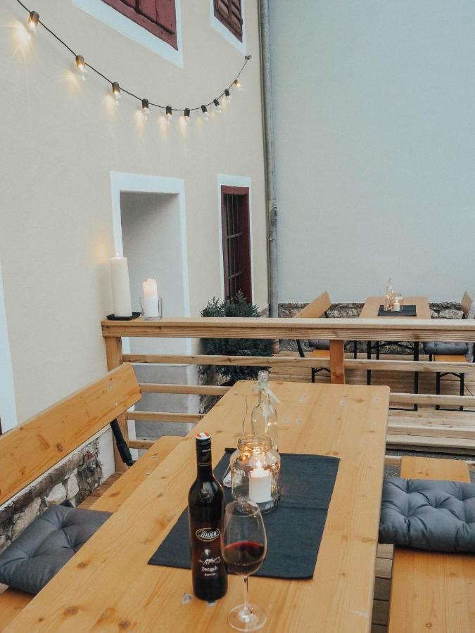 Gasthof Zum Gruenen Specht Oberzeiring Exteriör bild